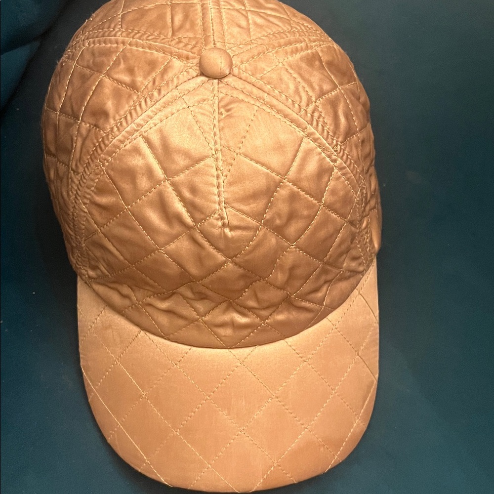 Gorgeous, gold quilted Paris-style cap